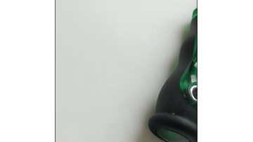 High-hardness retractable screwdriver