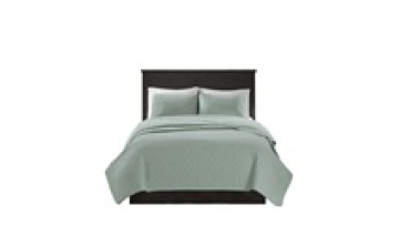 Superior Quality Unique Design Soft Green Custom Twin Size Embroidery Quilt Bedspread1