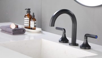 1513BWidespread Brass Faucet