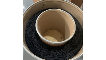 Silicone-braided wire black
