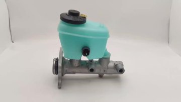 Brake master cylinder OEM 47201-3D030 for Toyota1