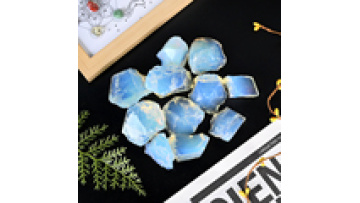 Wholesale Crystals Rough Healing Stones and Crystals  Opalite Raw Stone for Home Decoration1