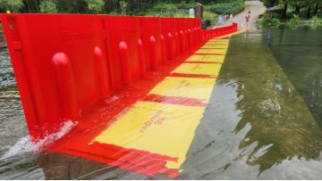 flood barriers for water diversion