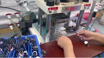 Xinqiao's Industrial Cable Assembly production process