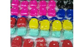 Silicone coin purse.mp4