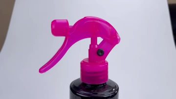 102-mouse trigger sprayer