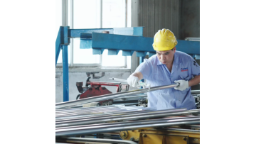 Production process of aluminum round tube