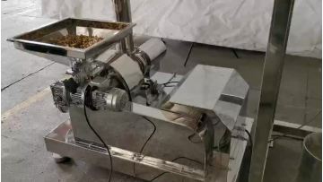 quick-disassembly powder grinding machine