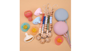 Hot Sale Bpa Free Wooden Kids Beads Teething Pacifier Clip Case Holder Silicone Baby Chain Pacifier Clip1