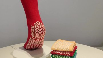 Men custom disposable hospital medical double tread slipper socks non slip sock1