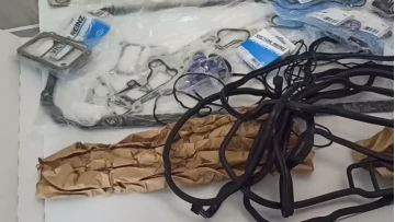 D13 FULL GASKET SET