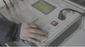 Dry-type transformer factory test