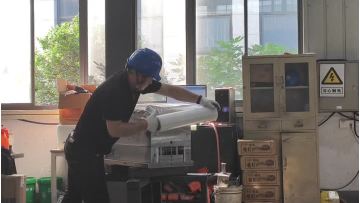 Non-standard blow molding mould base processing