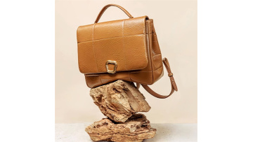Chain Charm Redefining Fashion with Large Capacity