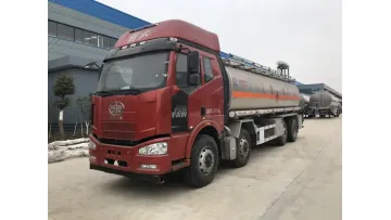 Premium Quality FAW Jiefang 8X4 25.73cbm Oil Tanker Truck1