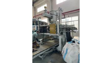 Sand core machine