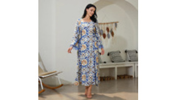 Vintage Square Neck Abaya Dubai Style Muslim Jalabiya Slimming Islamic Robe with Gauze Detail for Eid1