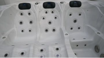 HL-2804 Massage Outdoor Spa