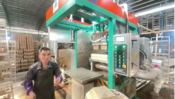 Turnover forming machine03
