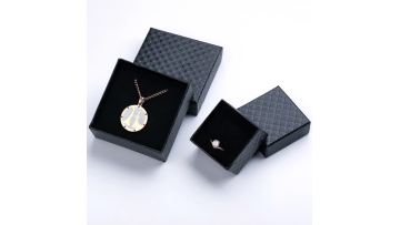 necklace box.mp4