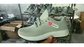 men sneakers (1)