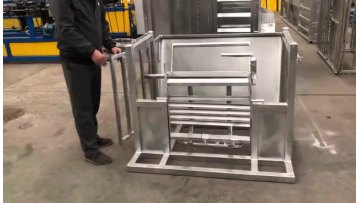 Sheep Customized Catcher Turnover Crate1