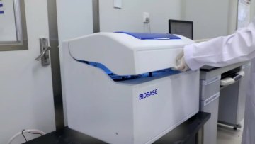 BIOBASE Price Auto Chemistry Analyzer Blood Testing Machine clinic chemistry analyzer blood chemistry analyzer1