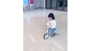 Push children's balance bike