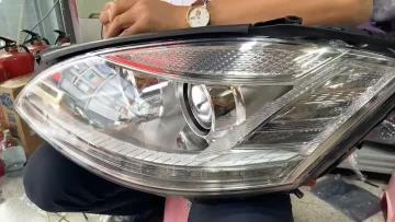 W221 headlights