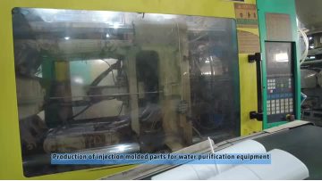 Production of injection molded parts for water pur
