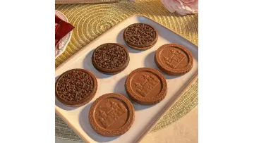 Compound/Pure Cocoa Chocolate Biscuit Chocolate with Variety Flavors1