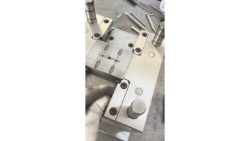 injection mold20