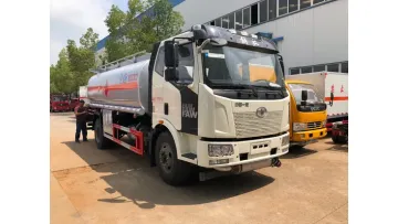 New Arrival FAW Jiefang 4X2 14.7cbm Fuel Tanker Truck1