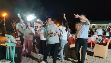 Company team building - Karaoke