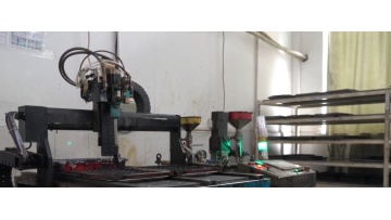 Automatic dispensing glue for power transformers