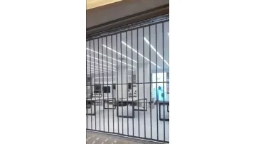 New Style Transparent Clear Crystal Polycarbonate PC Panel Folding Aluminium Folding Door for Shopping Malls/Super Market /Arcades/Office Building1