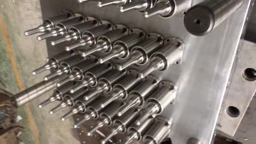 preform mold 4