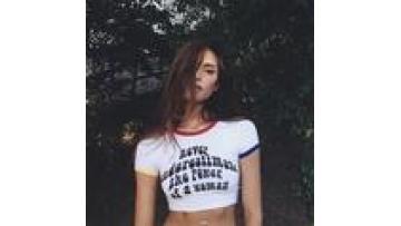 Custom Logo Sexy Tank Tops for Ladies Hot Selling Women White Fitted Short Crop Top Shirt1