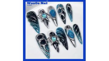Sweet and Cool Bad Girl Wearable Nails, European and American-Style Embossed Metal Designs with Heavy Craftsmanship and Ultra-Long Stiletto Tips.