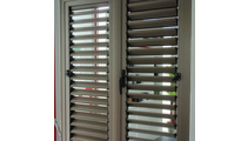 Skillful Manufacture Glass Louvres for Houses and Windows1