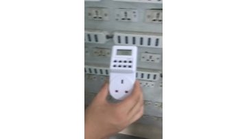 Practical operation UK small screen timer timing switch socket electronic timer wall electric socket