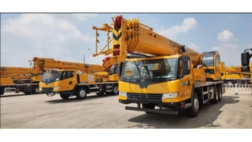 QY25K5D Telescopic Boom Truck Crane