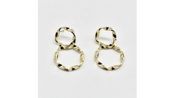 Fashion jewelry gold plated womens trendy double twisted circle earrings1