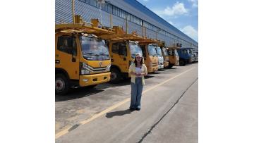 Dongfeng Motor Transport Car Carrier Medium-sized Vehicle