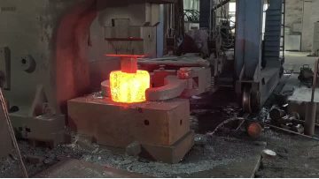 3 T hammer open-die forging punching