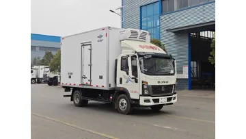 Factory Direct Sinotruk 4X2 4m Refrigerated Urban Transporter Truck1