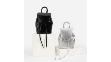 Fashionable high-end cross-shoulder drawstring bag