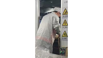 Silicone small parts demolding in silicone forming workshop