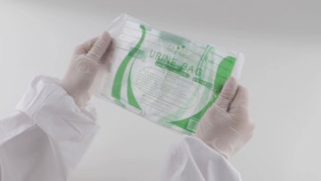 Greetmed ce iso approved eo sterile high quality use medical disposable plastic urine leg bag medical grade 750ml with belt1