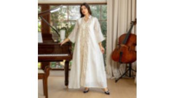 Dubai Fashion Sequins Embroidery Abaya Chic and Elegant Women Evening Dress Long Sleeve Notched V-Neck Casual Robe 20241